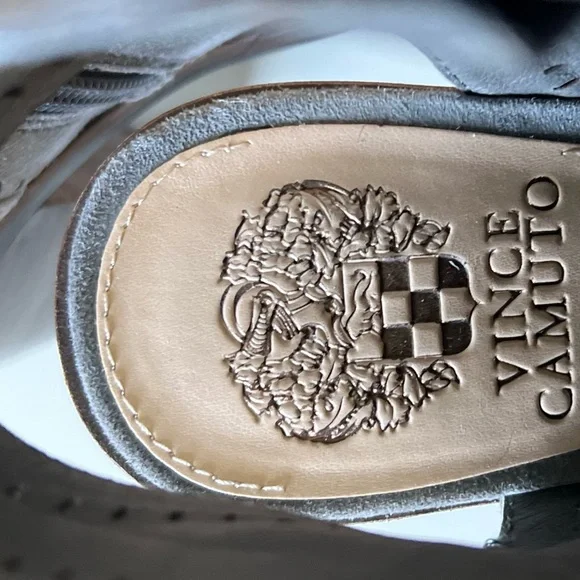 Vince Camuto Open-toe Heels - Picture 5 of 6